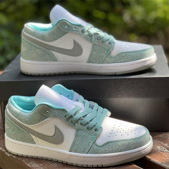 Air Jordan 1 Low ''New Emerald'' Sneaker  DN3705 301 - DesignerGu