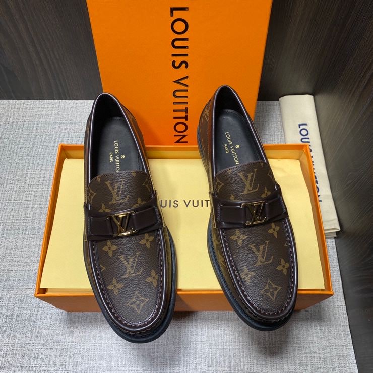 Louis Vuitton Major Loafer - DesignerGu