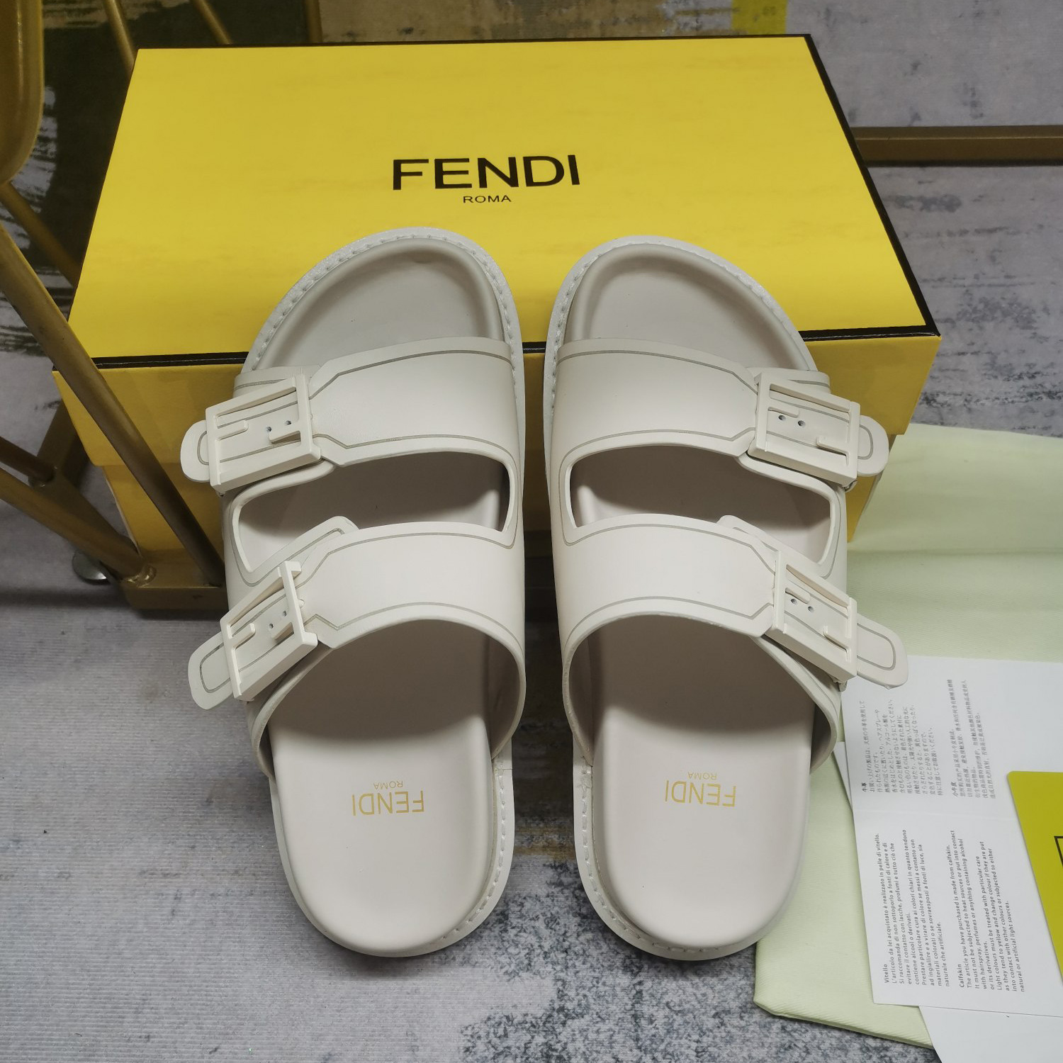 Fendi Feel WhiteFF Fabric Slides - DesignerGu