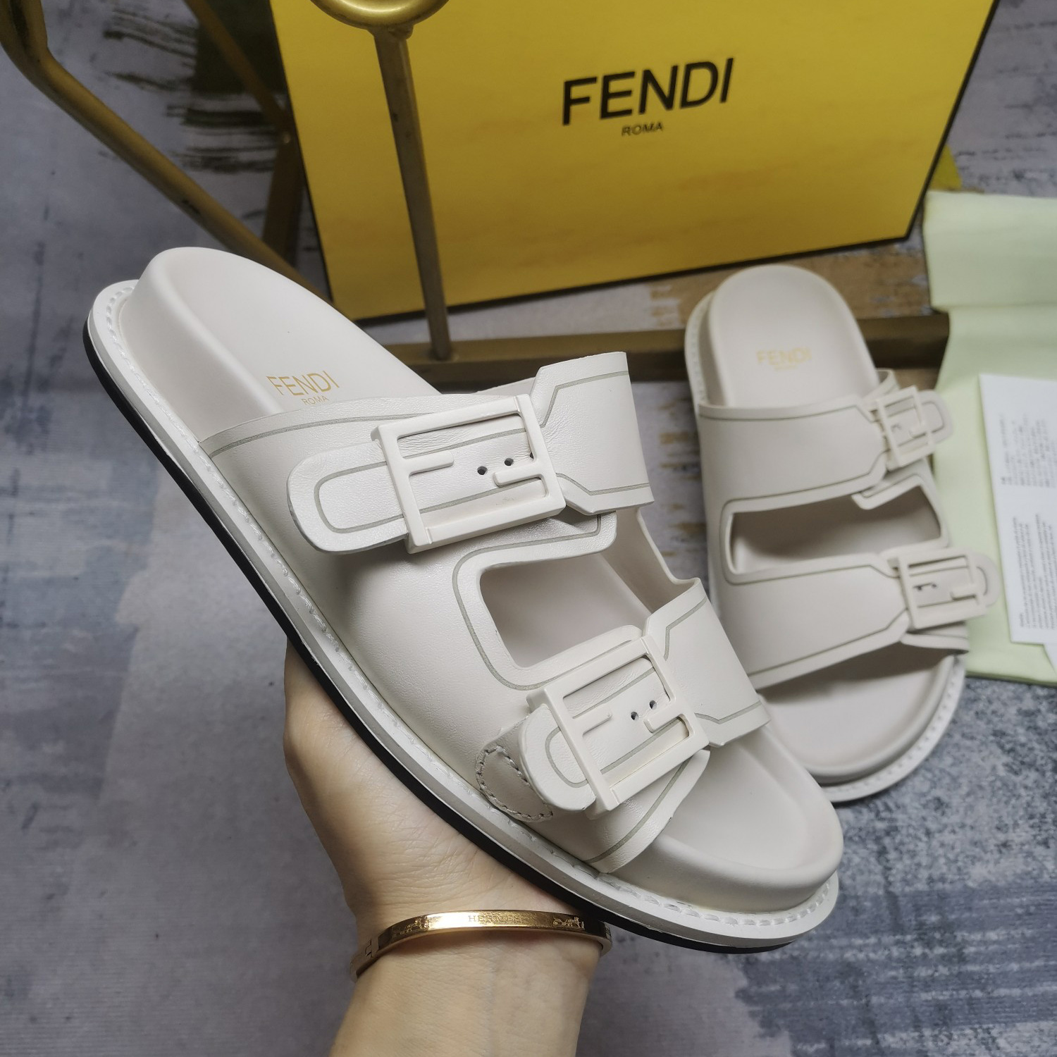 Fendi Feel WhiteFF Fabric Slides - DesignerGu