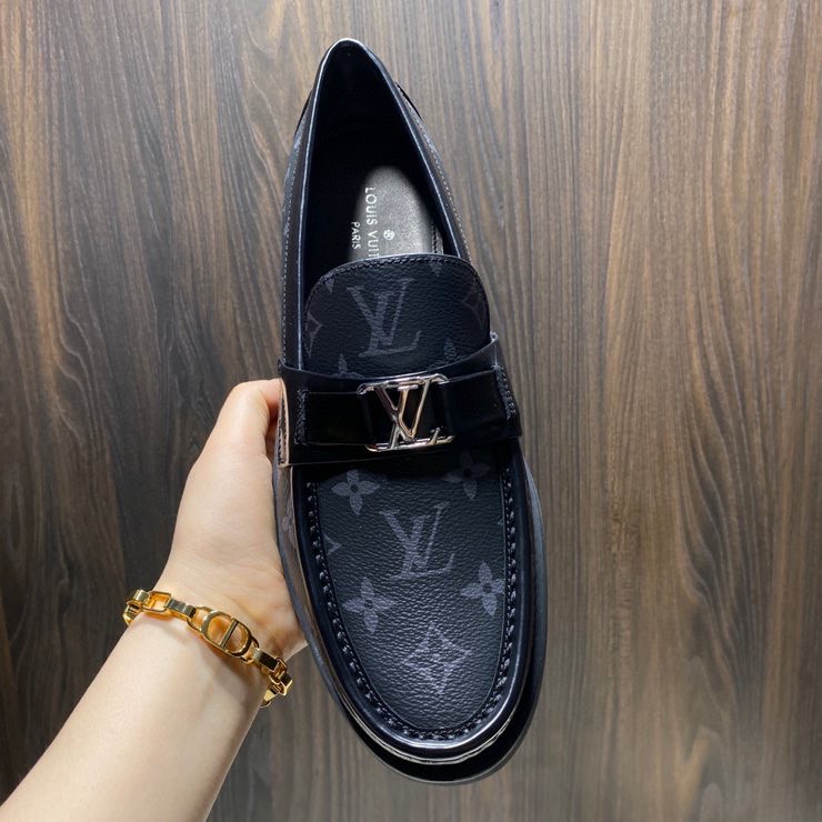 Louis Vuitton Major Loafer(Black) - DesignerGu