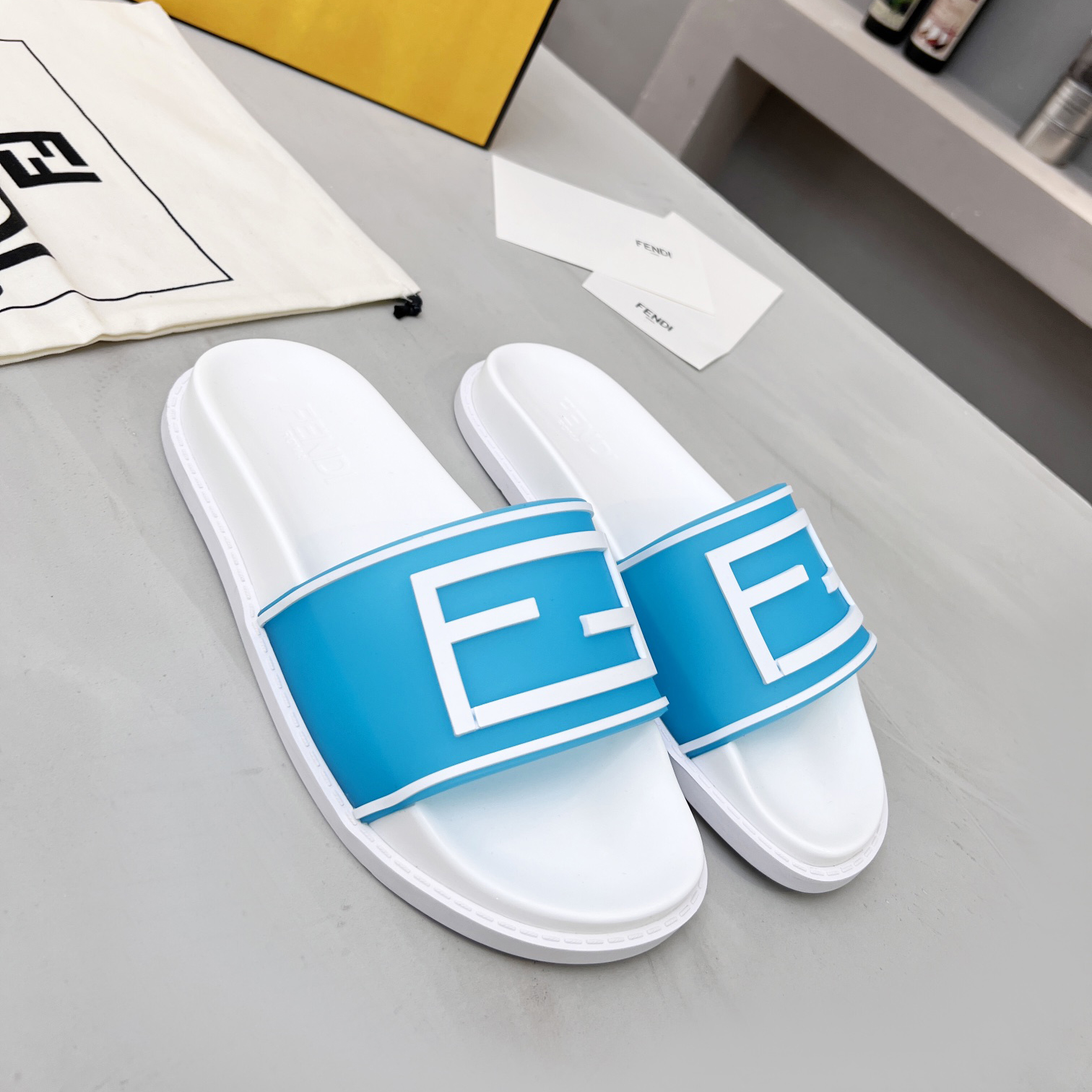 Fendi Baguette Slides - DesignerGu