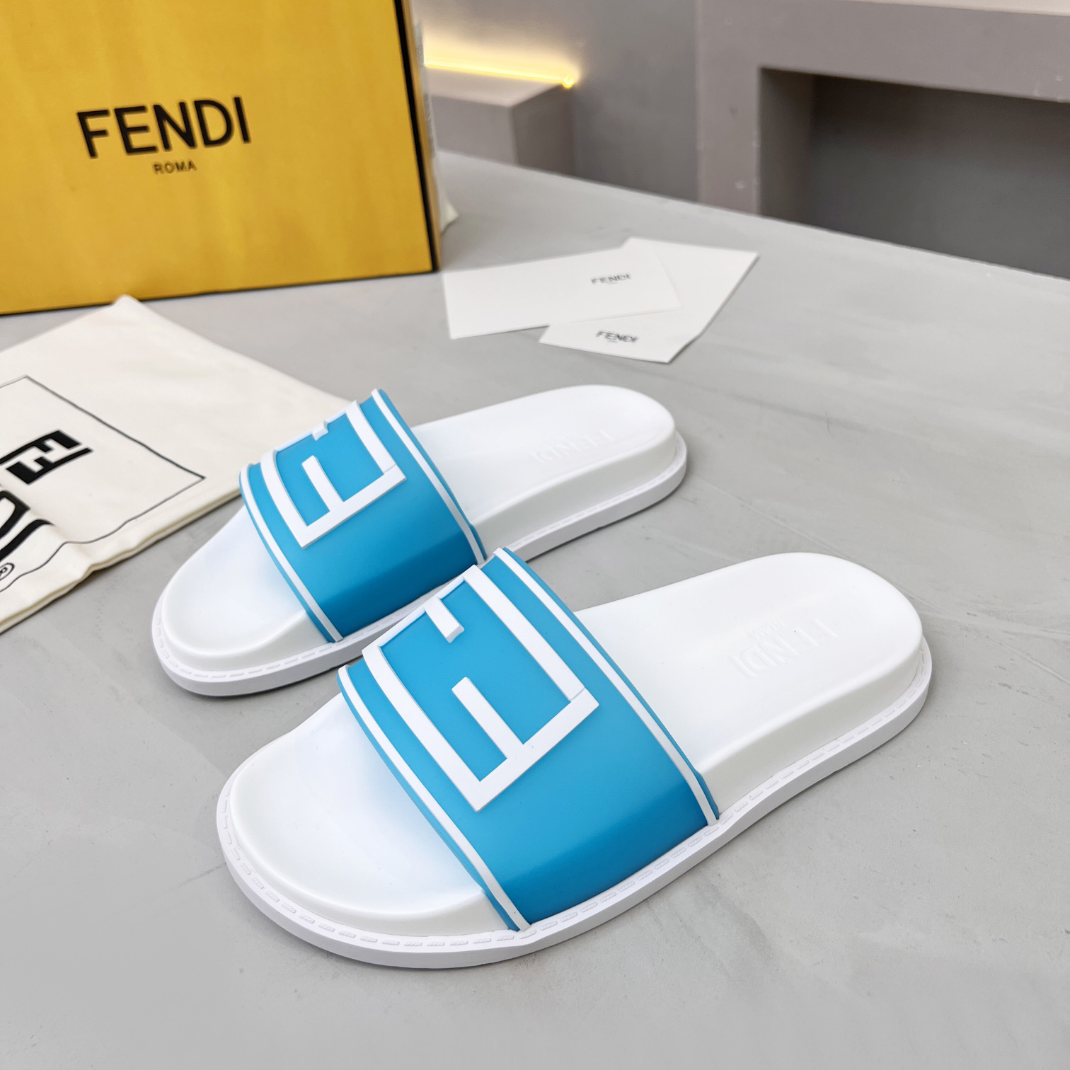 Fendi Baguette Slides - DesignerGu