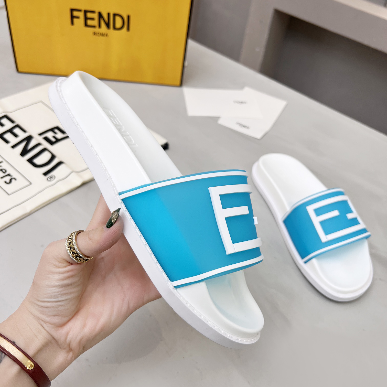 Fendi Baguette Slides - DesignerGu