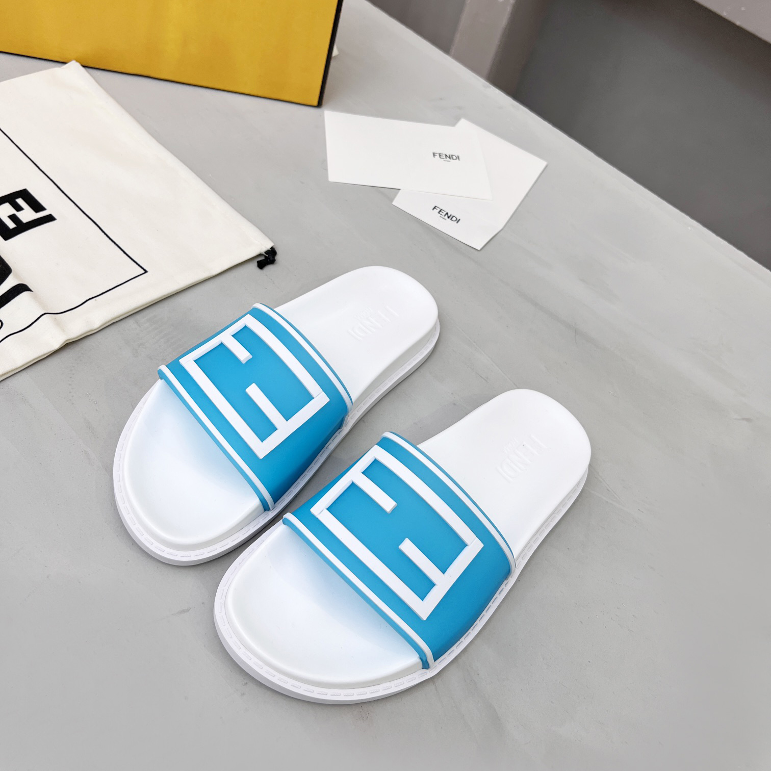 Fendi Baguette Slides - DesignerGu