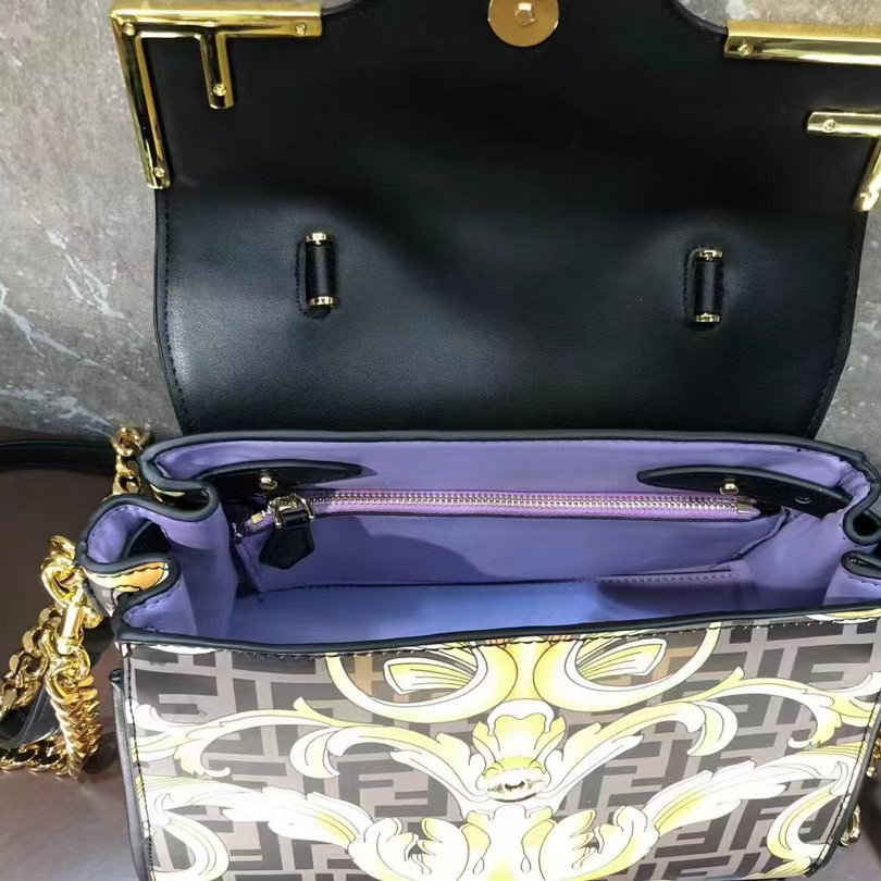 Versace Fendace La Medusa Medium Handbag(25-22-15cm) - DesignerGu