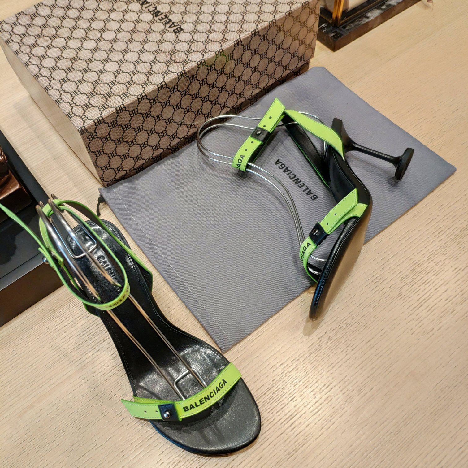 Balenciaga Afterhour 90mm Sandal In Neon Yellow And Black Smooth Calfskin - DesignerGu