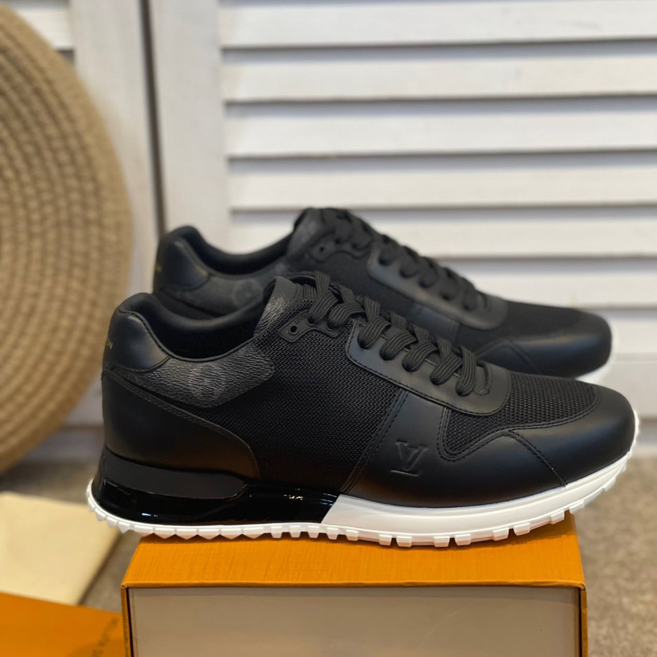 Louis Vuitton Run Away Sneaker    1A5AXB - DesignerGu