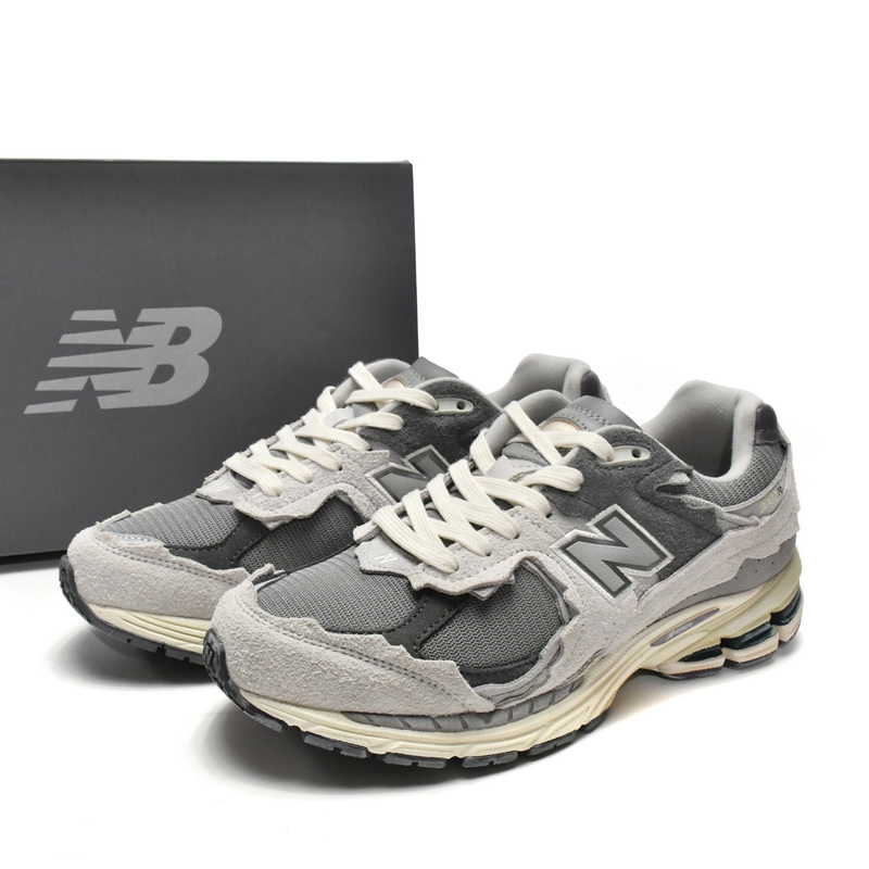 New Balance 2002R Cloud Ash Sneakers   M2002RDA  - DesignerGu