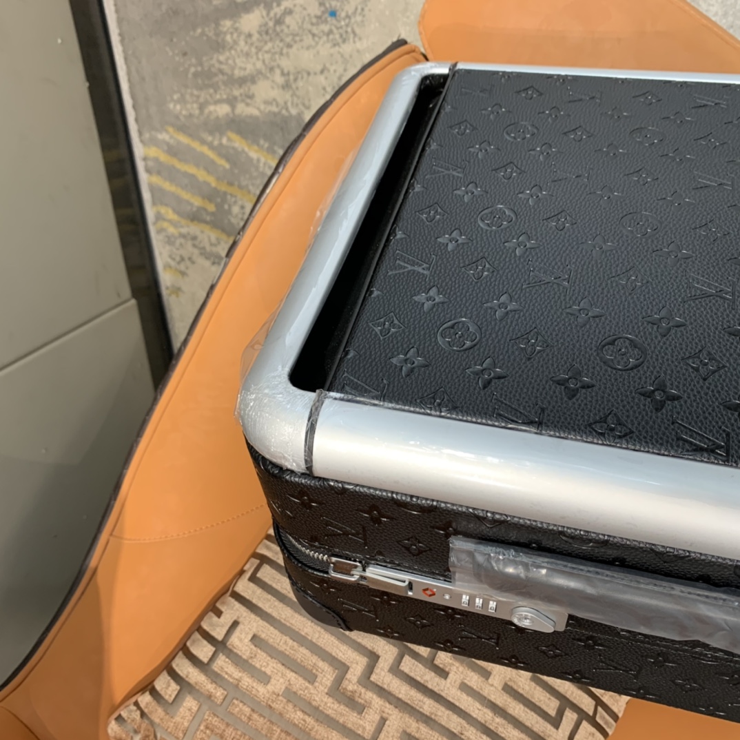 Louis Vuitton Horizon 55 Luggage(55-38-21cm) - DesignerGu