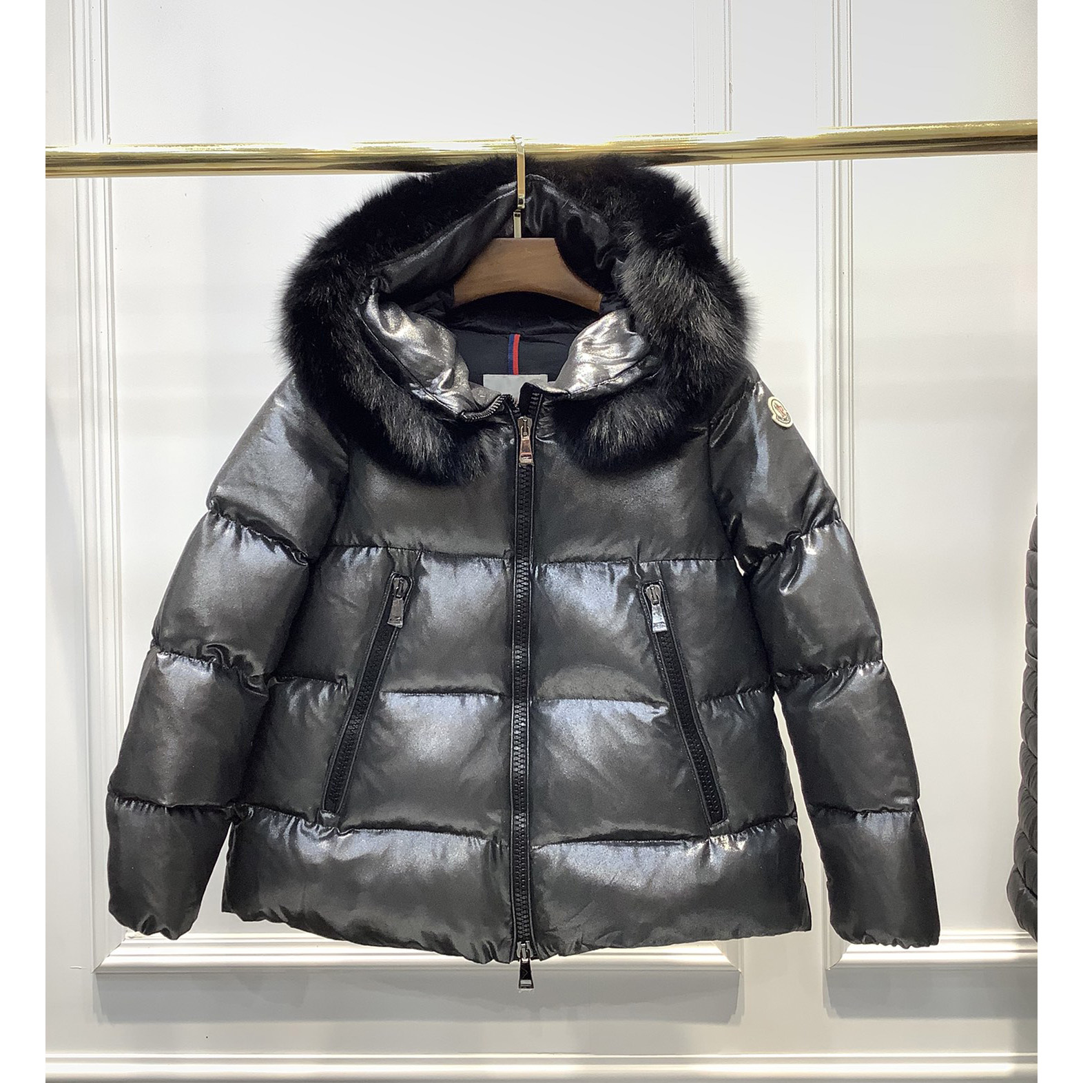 Moncler Laiche Short Down Jacket - DesignerGu