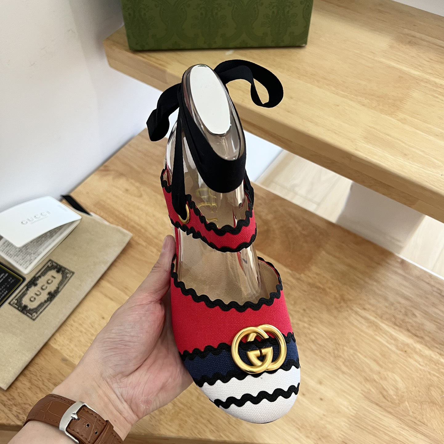 Gucci Women's Platform Espadrilles - DesignerGu