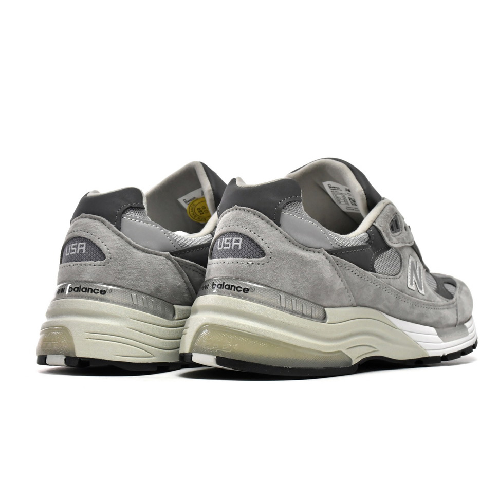 New Balance 992 Grey Sneakers        M992GR  - DesignerGu