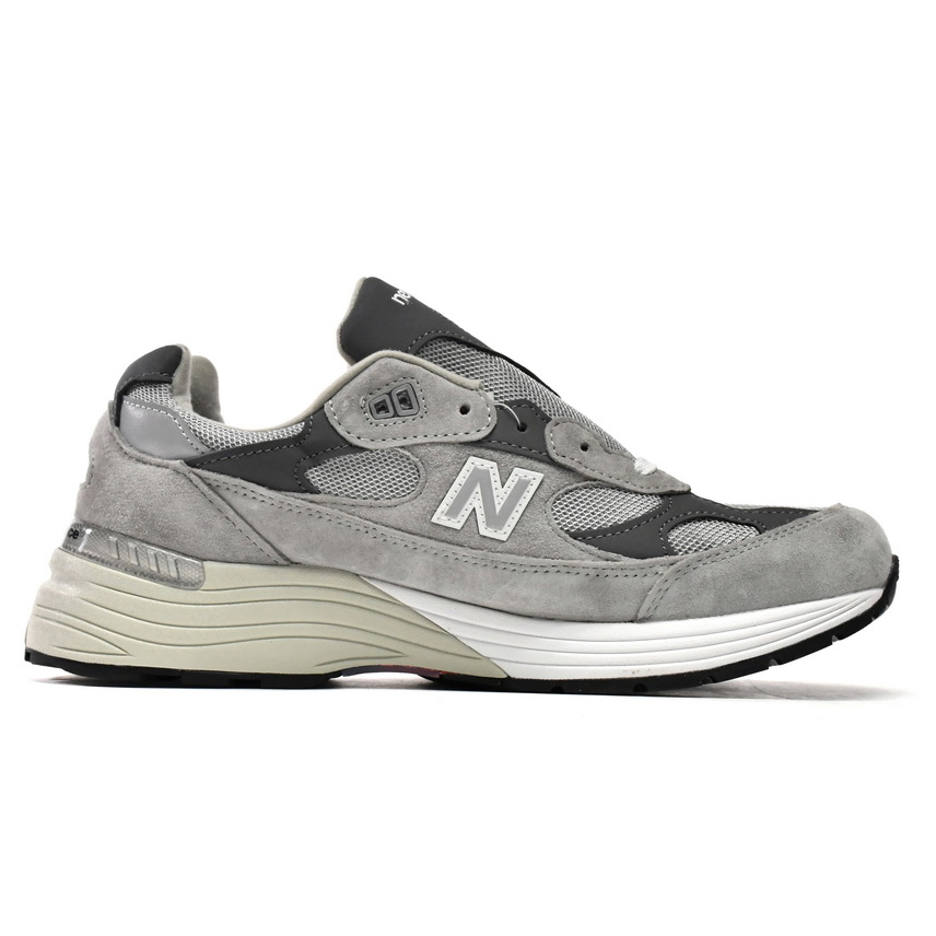 New Balance 992 Grey Sneakers        M992GR  - DesignerGu