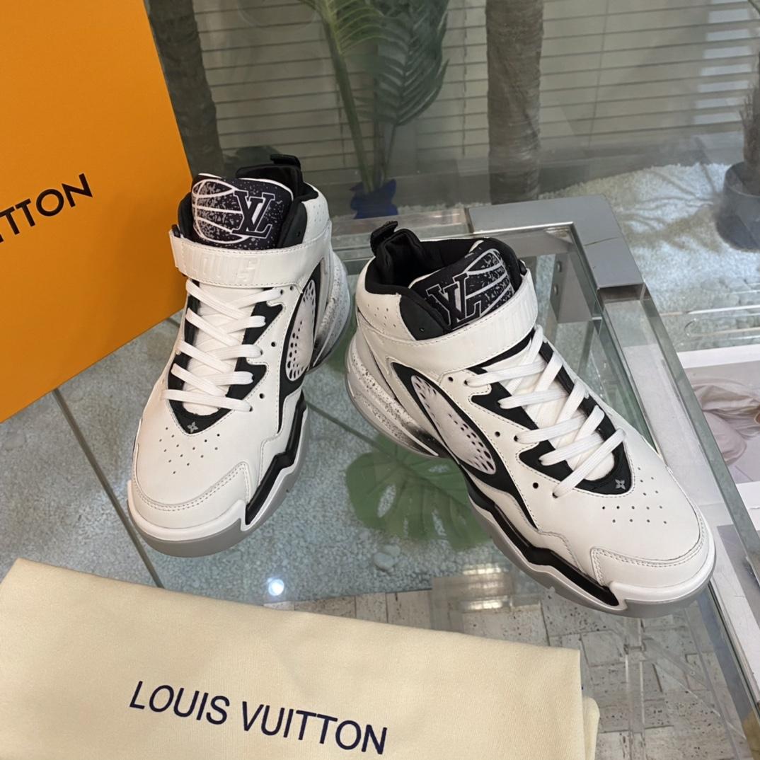 Louis Vuitton LV Trainer 2 Sneaker  1AAH95 - DesignerGu