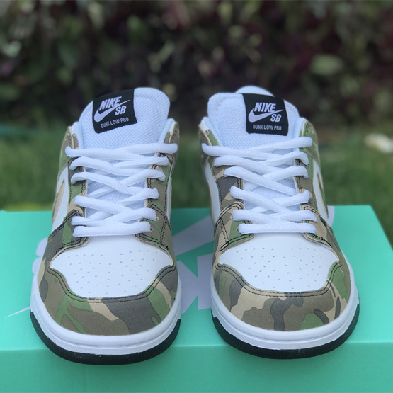 Nike SB Dunk Low Sneakers    854866-331 - DesignerGu