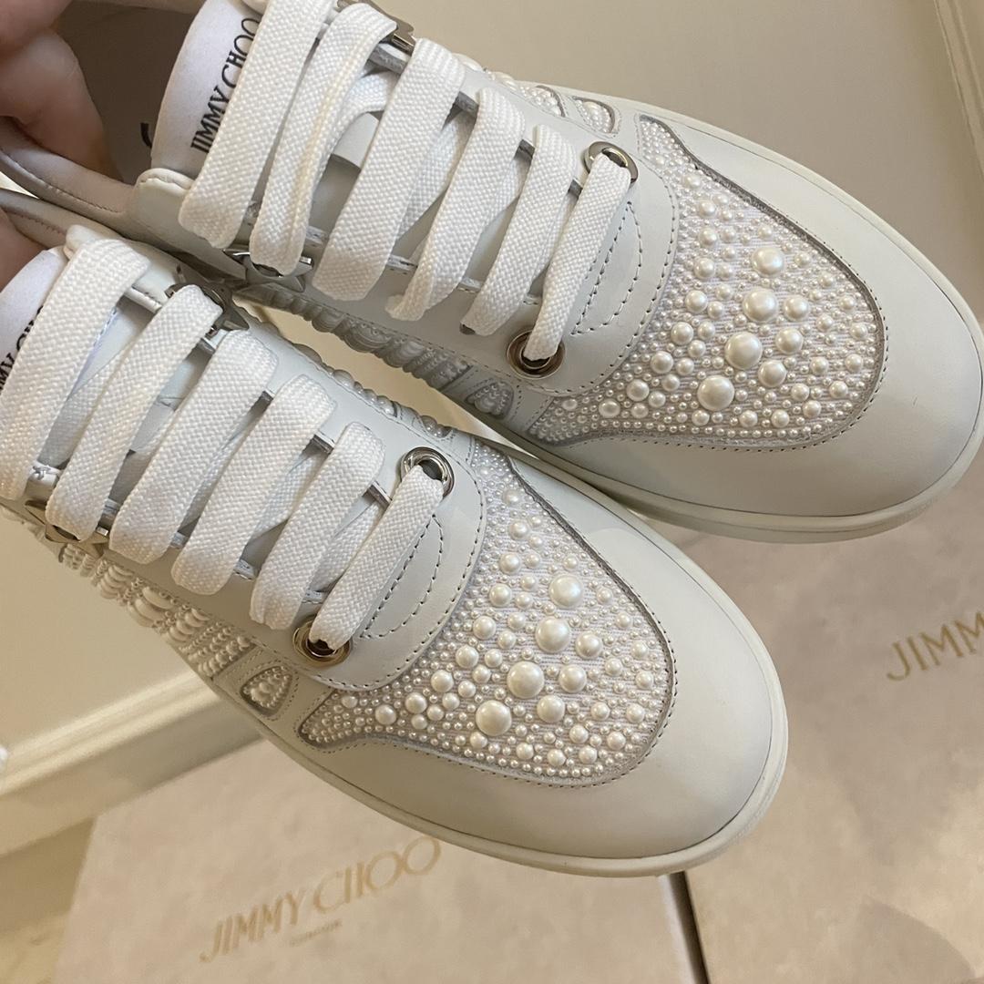 Jimmy Choo Hawaii/F White Calf Leather And Canvas Low Top Trainers With Pearl Embellishment - DesignerGu