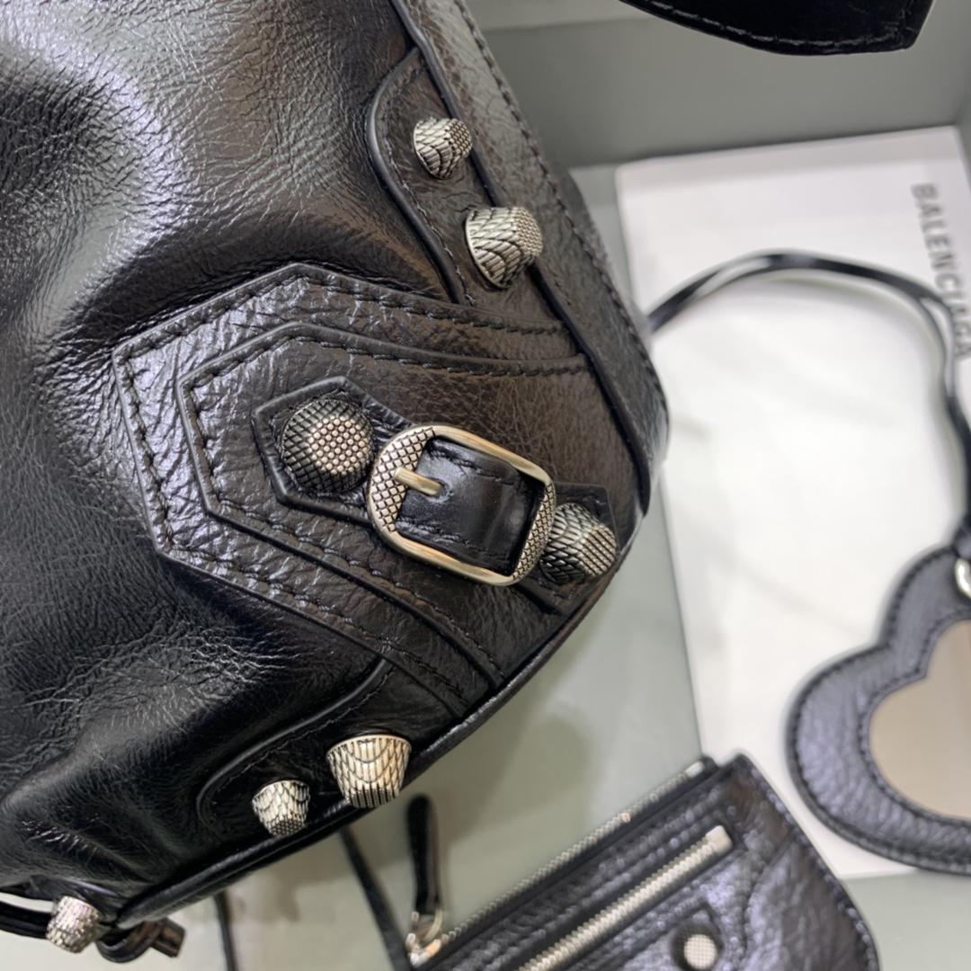 Balenciaga Le Cagole XS Bucket Bag In Black Arena Lambskin, Aged-Silver Hardware(15-19.8-17.8cm) - DesignerGu