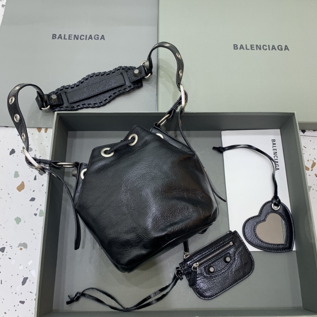 Balenciaga Le Cagole XS Bucket Bag In Black Arena Lambskin, Aged-Silver Hardware(15-19.8-17.8cm) - DesignerGu