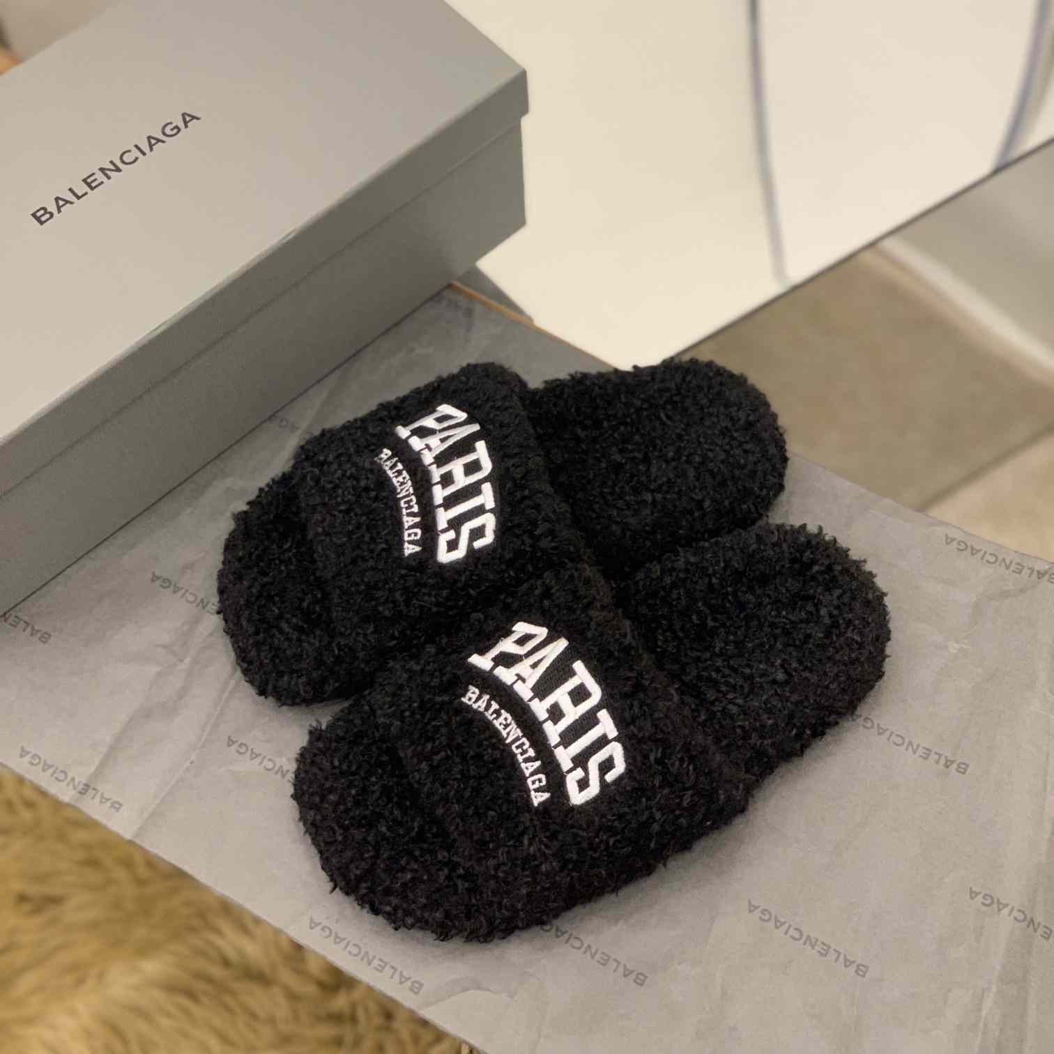 Balenciaga Cities Paris Furry Slide Sandal  - DesignerGu