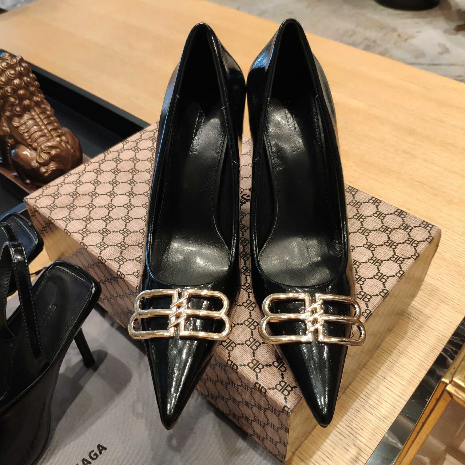 Balenciaga BB Leather Pumps - DesignerGu