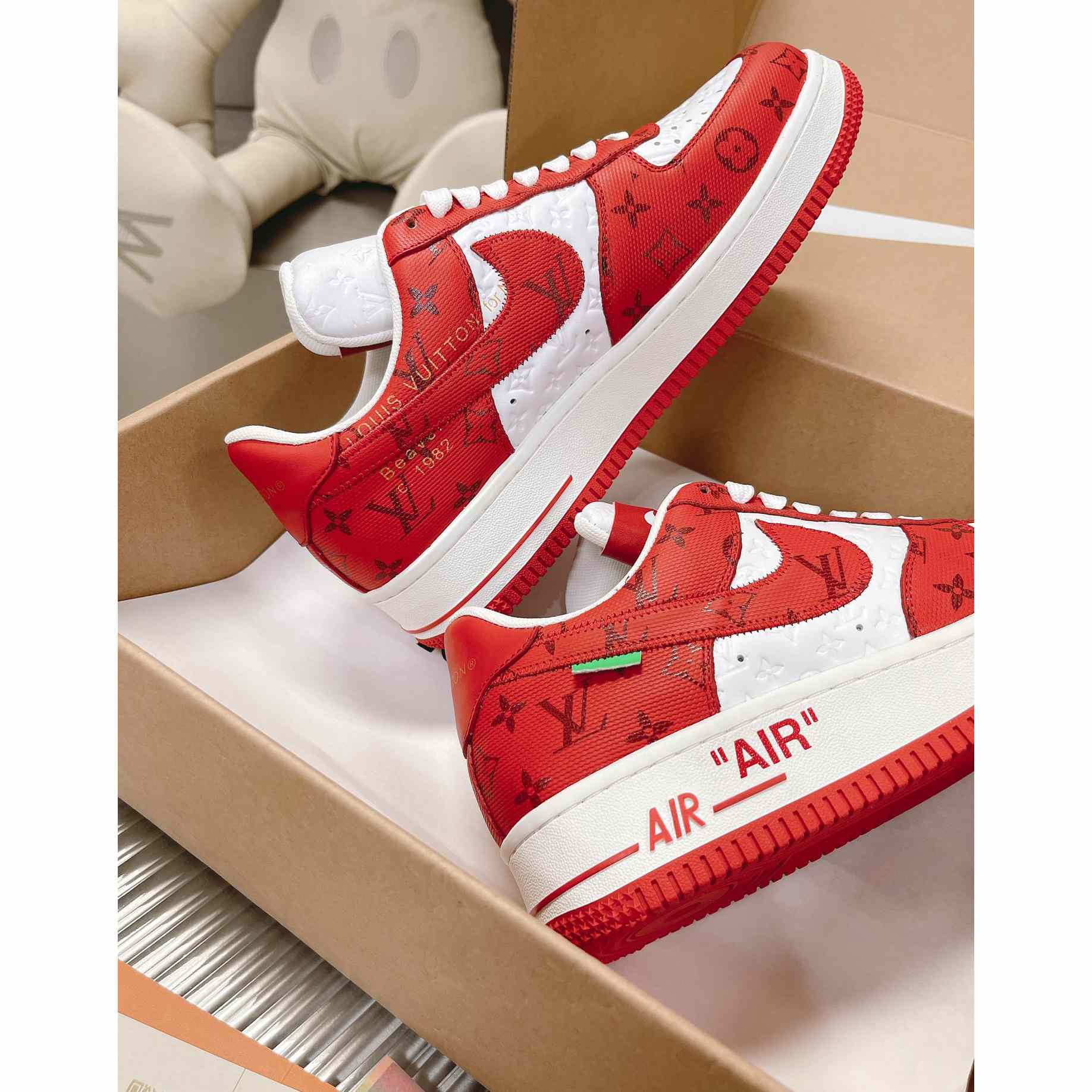 Louis Vuitton x Air Jordan1 Low AJ1 Sneaker - DesignerGu