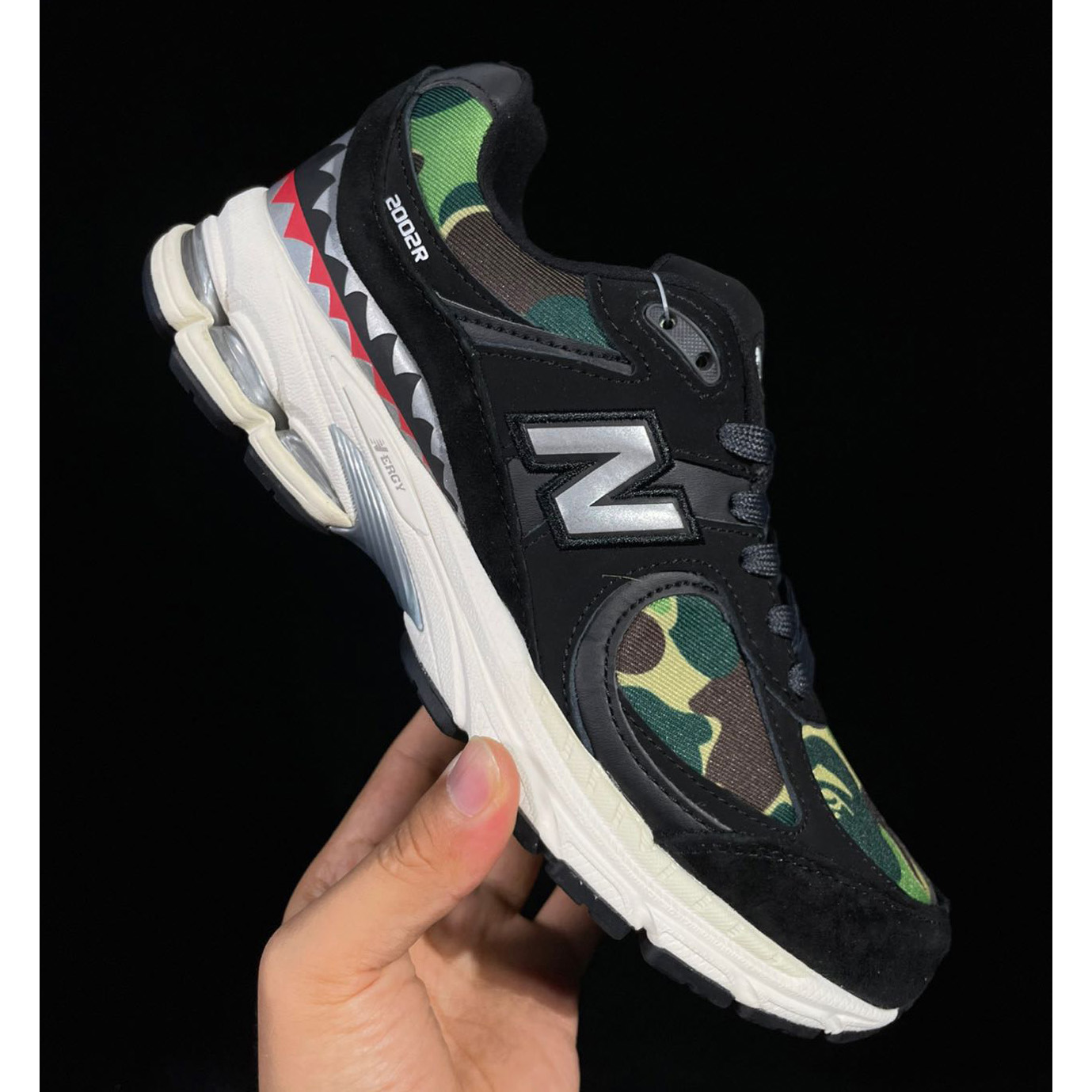 New Balance 2002R x Bape Sneakers             M2002RBF  - DesignerGu