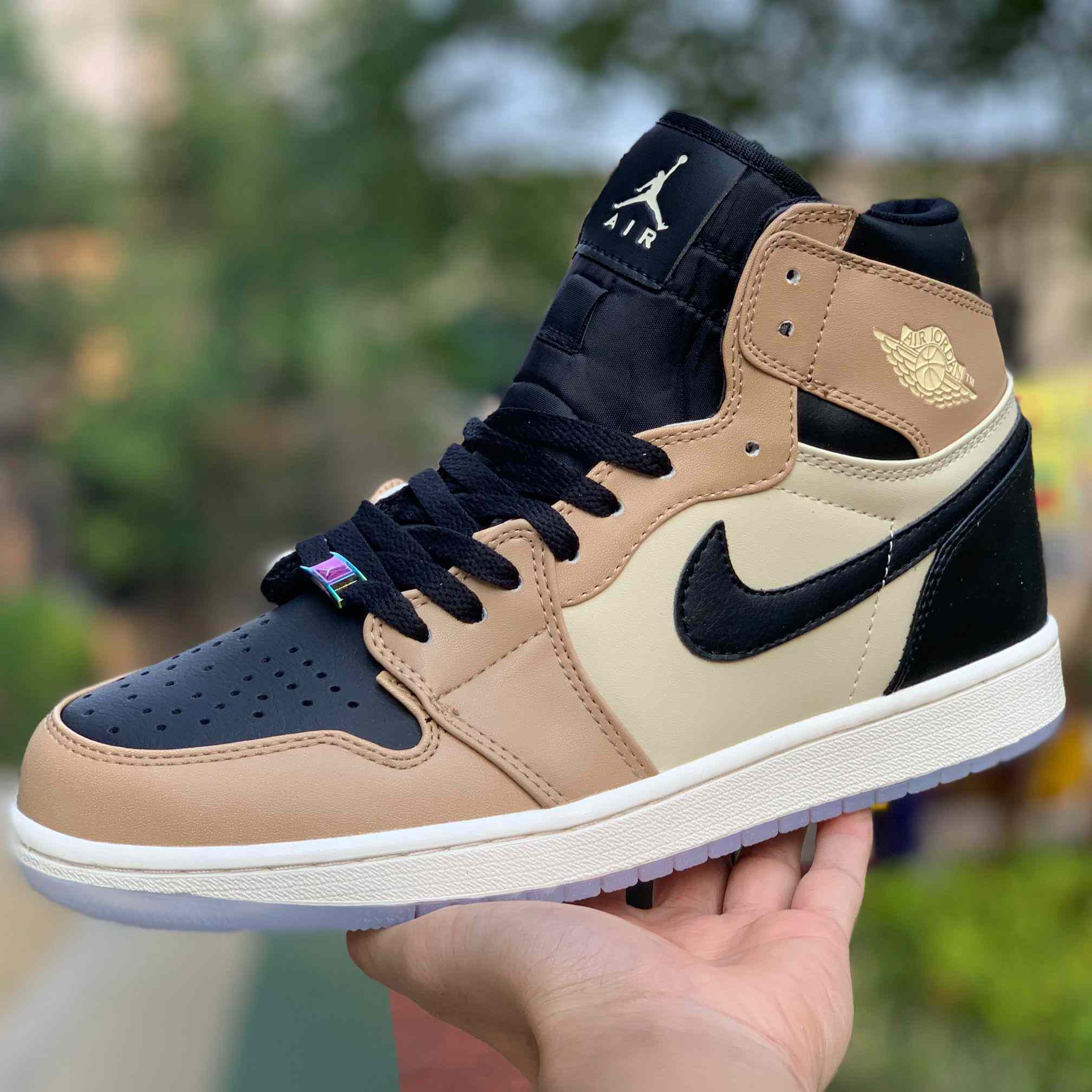 Air Jordan 1 AJ1 Sneaker    AH7389-003 - DesignerGu