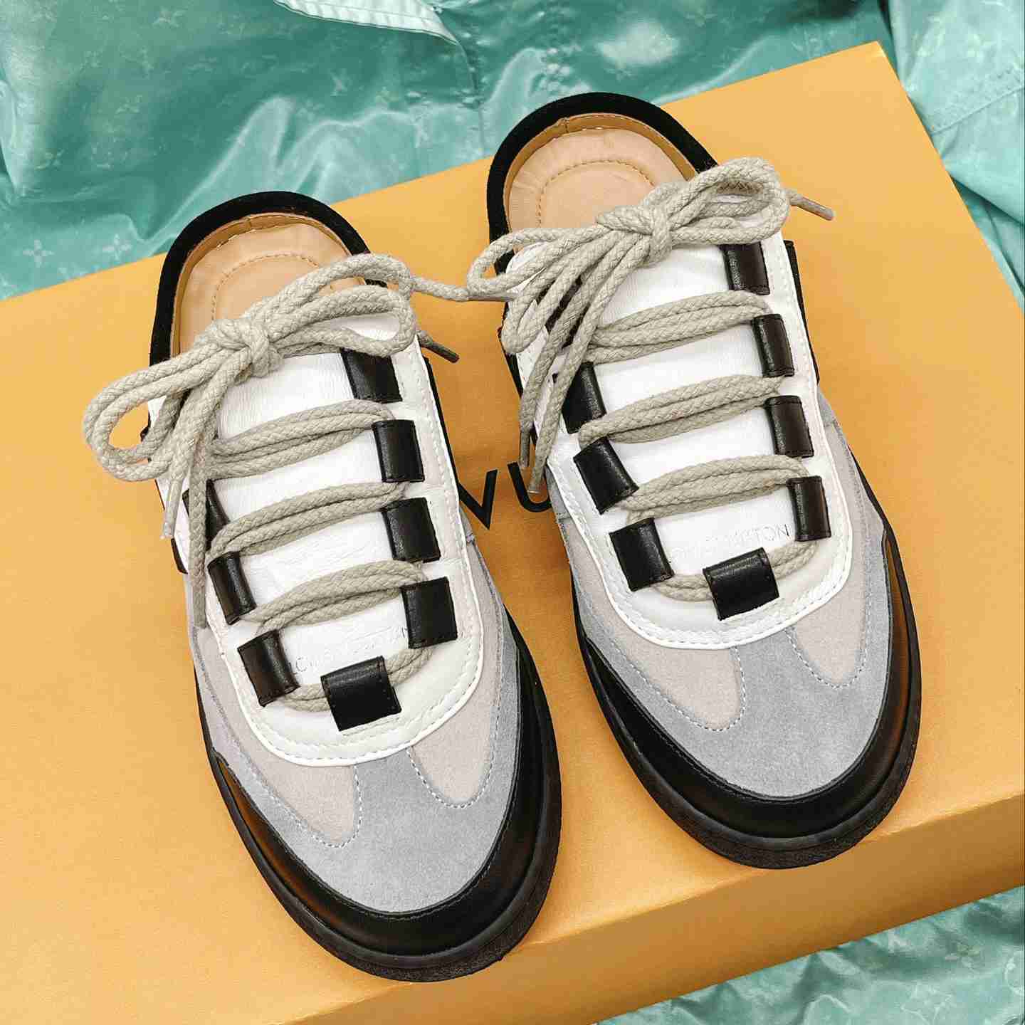 Louis Vuitton Lous Open Back Sneaker     - DesignerGu