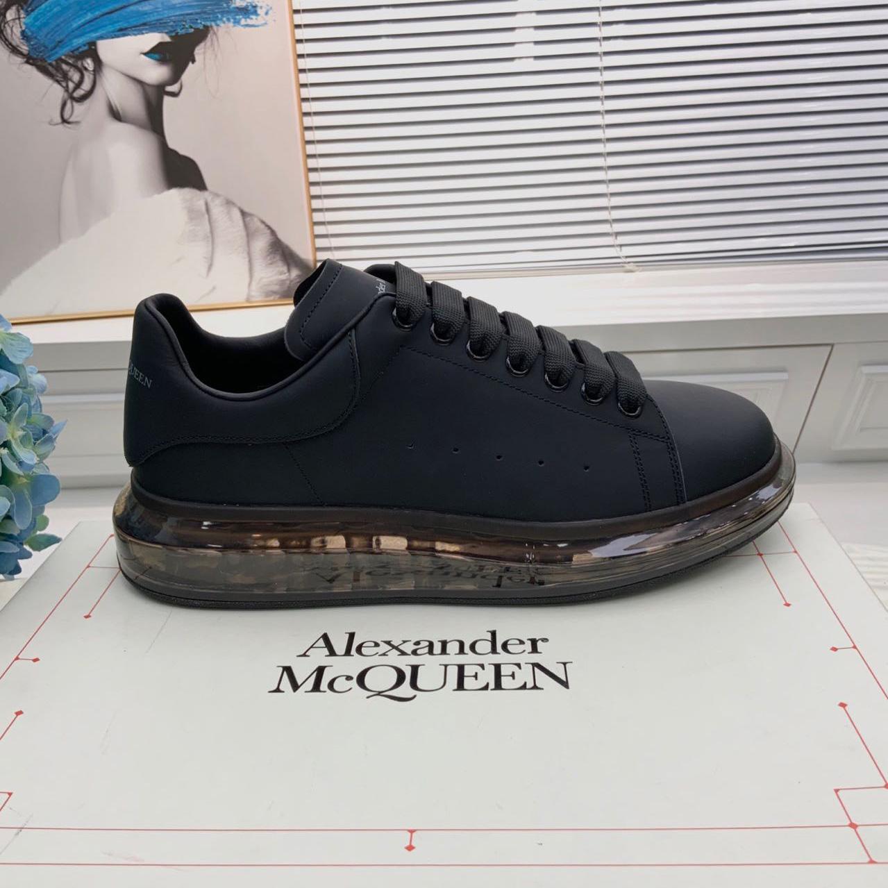 Alexander Mqueen Lace-Up Sneakers  - DesignerGu