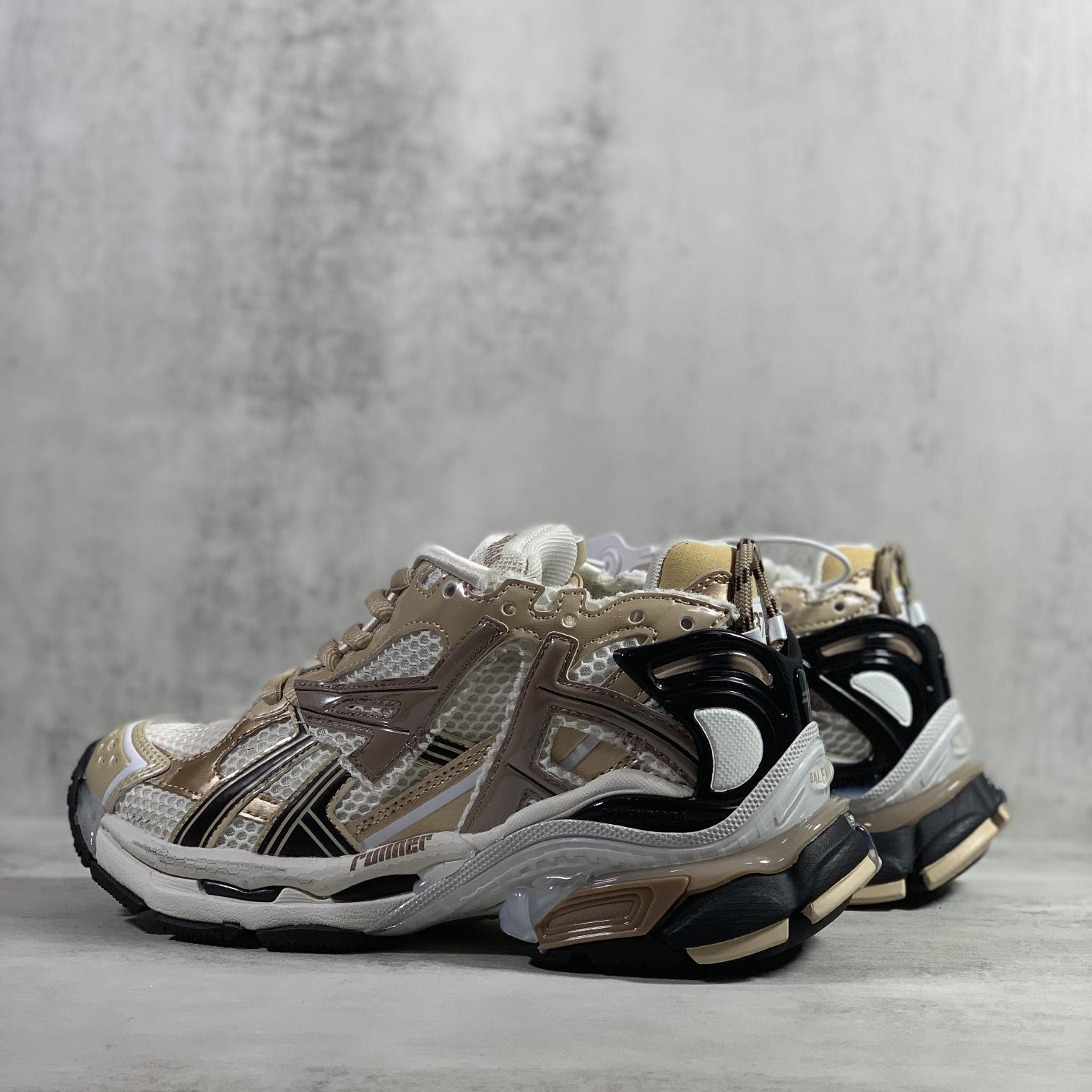 Balenciaga Runner Sneaker In Beige And Black Mesh And Nylon - DesignerGu