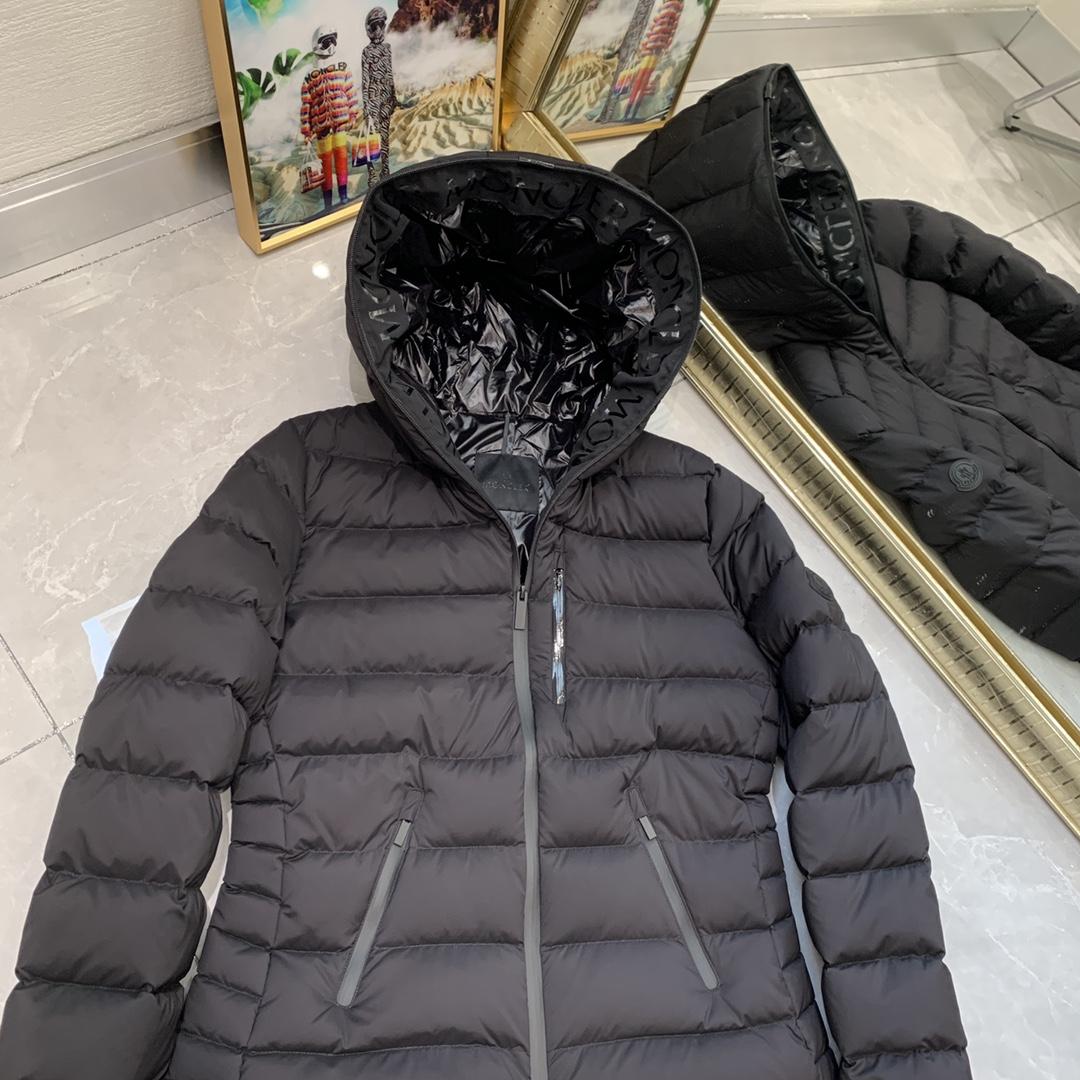 Moncler Herbe Short Down Jacket - DesignerGu