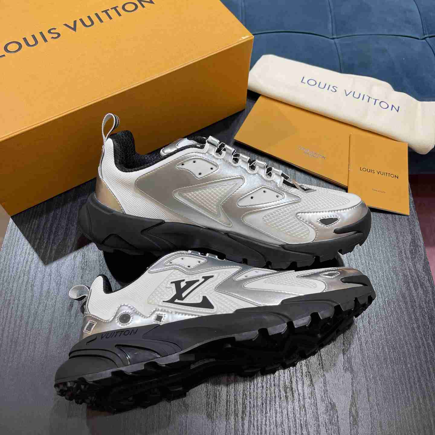 Louis Vuitton Runner Tatic Sneaker(Upon UK Size)     - DesignerGu