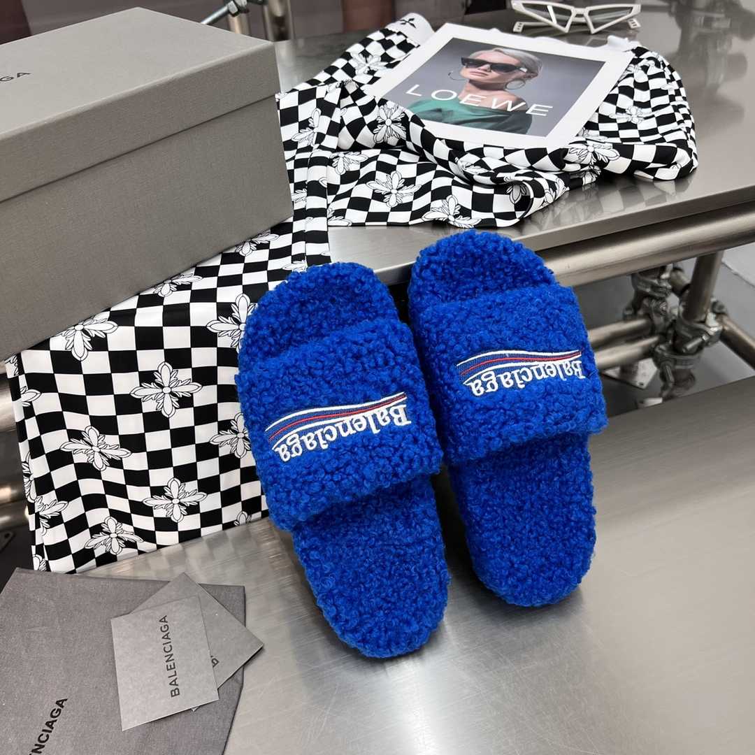 Balenciaga Furry Slide Sandal - DesignerGu