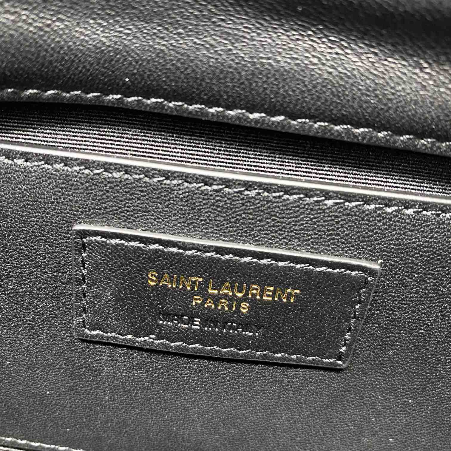 Saint Laurent Mini Nolita In Lambskin(18-13-6cm) - DesignerGu