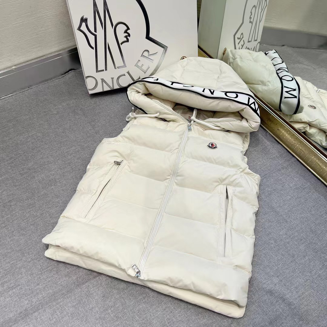 Moncler Cardamine Down Vest - DesignerGu