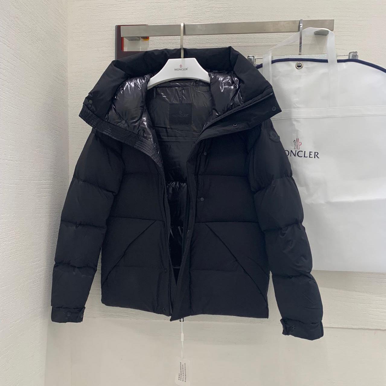 Moncler Short Down Jacket - DesignerGu