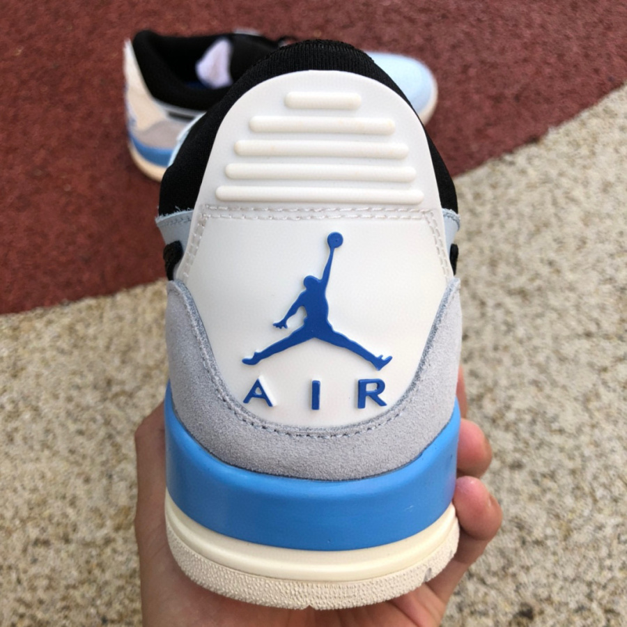 Air Jordan AJ312 Low Sneaker      CD7069-400 - DesignerGu