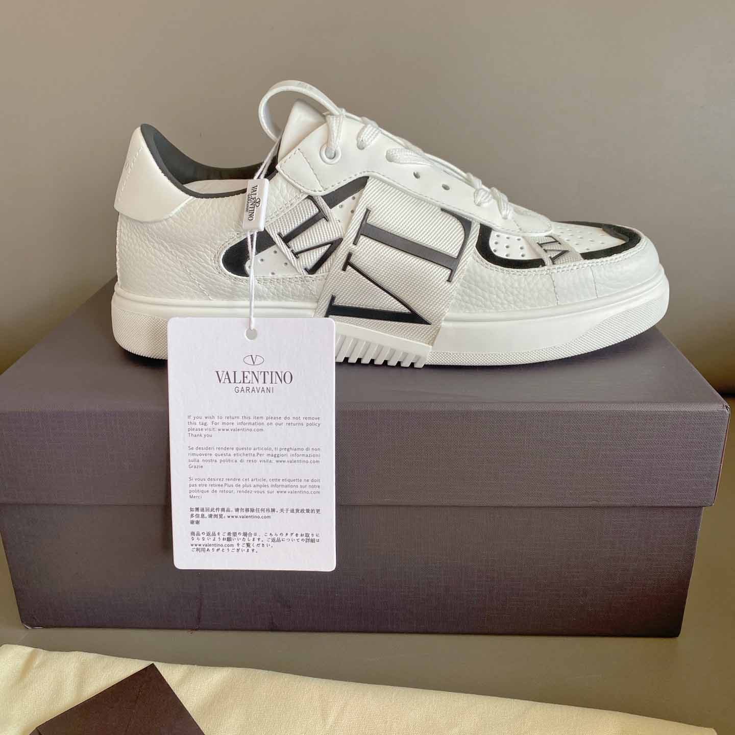 Valenti Low-Top Calfskin Vl7n Sneaker With Bands - DesignerGu