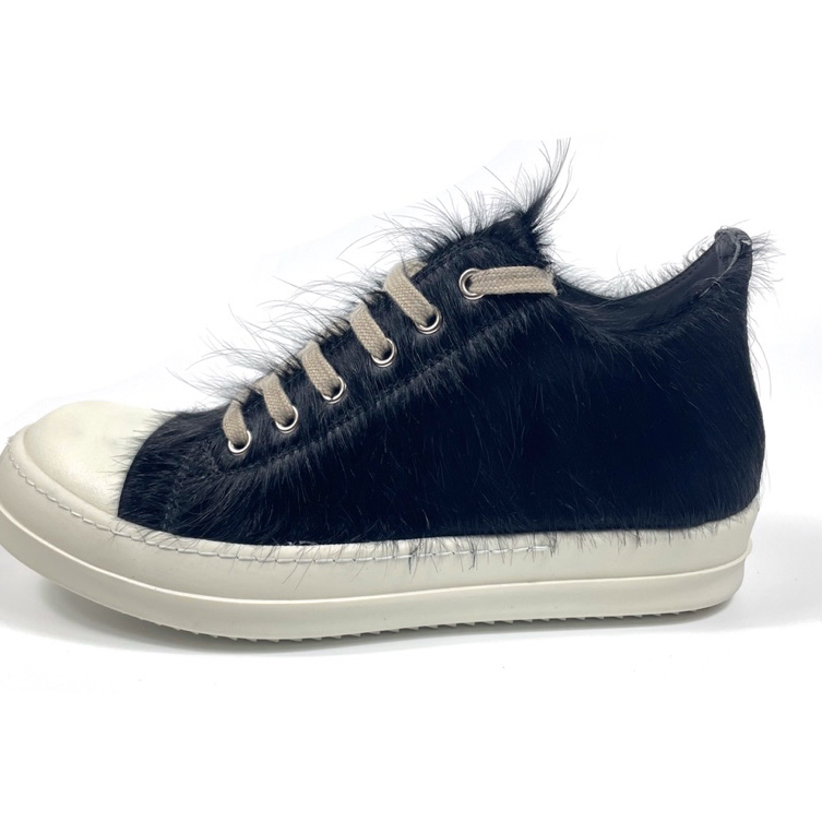 Rick Owens Low Top Sneakers In Black - DesignerGu