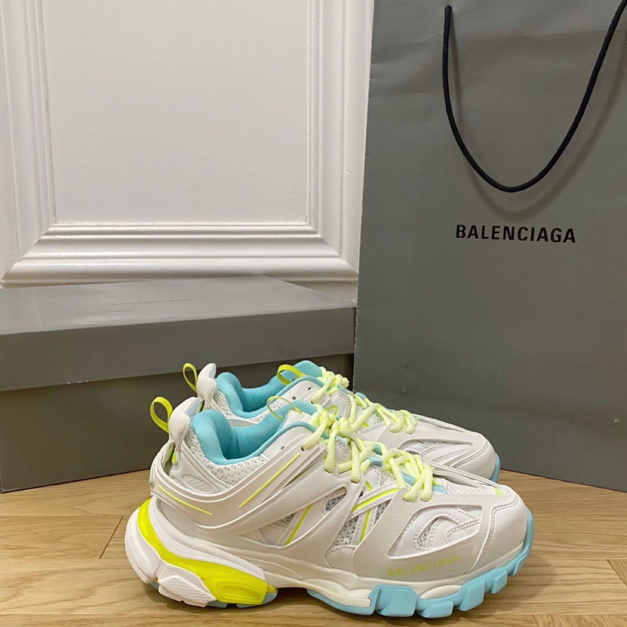 Balenciaga Track Sneaker  - DesignerGu