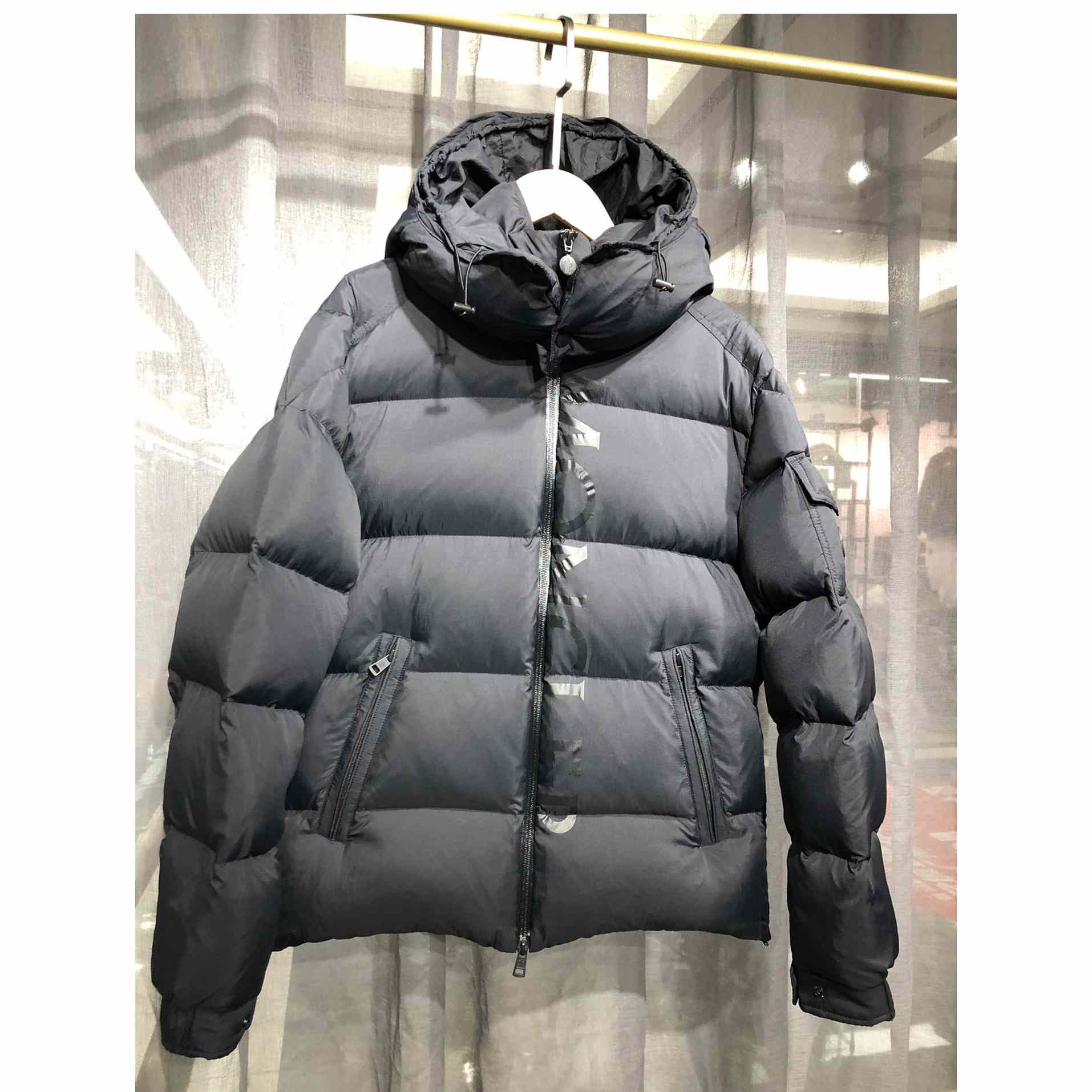 Moncler Dieng Short Down Jacket - DesignerGu