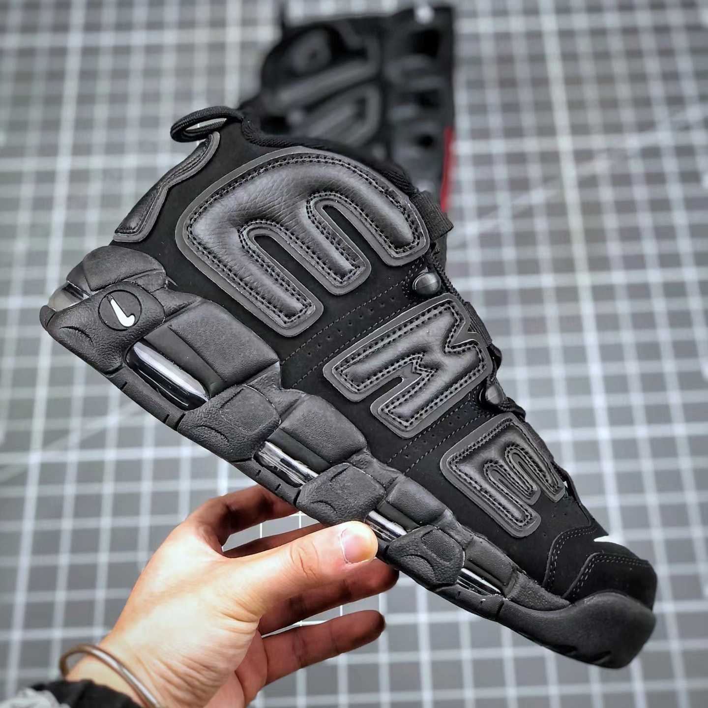 Air More Uptempo X Supreme Sneakers      902290-600-001 - DesignerGu