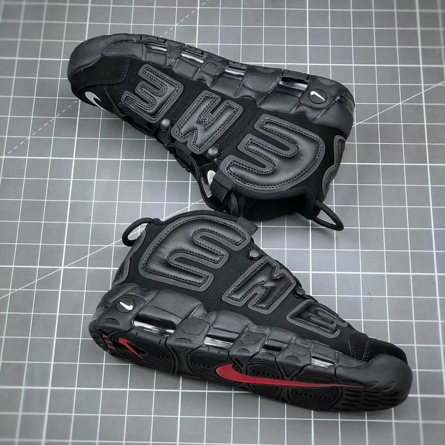 Air More Uptempo X Supreme Sneakers      902290-600-001 - DesignerGu