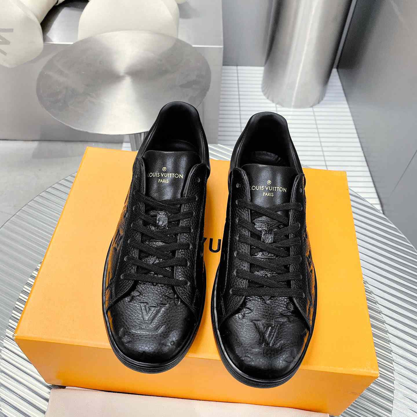 Louis Vuitton Luxembourg Sneaker    1A8QEB - DesignerGu