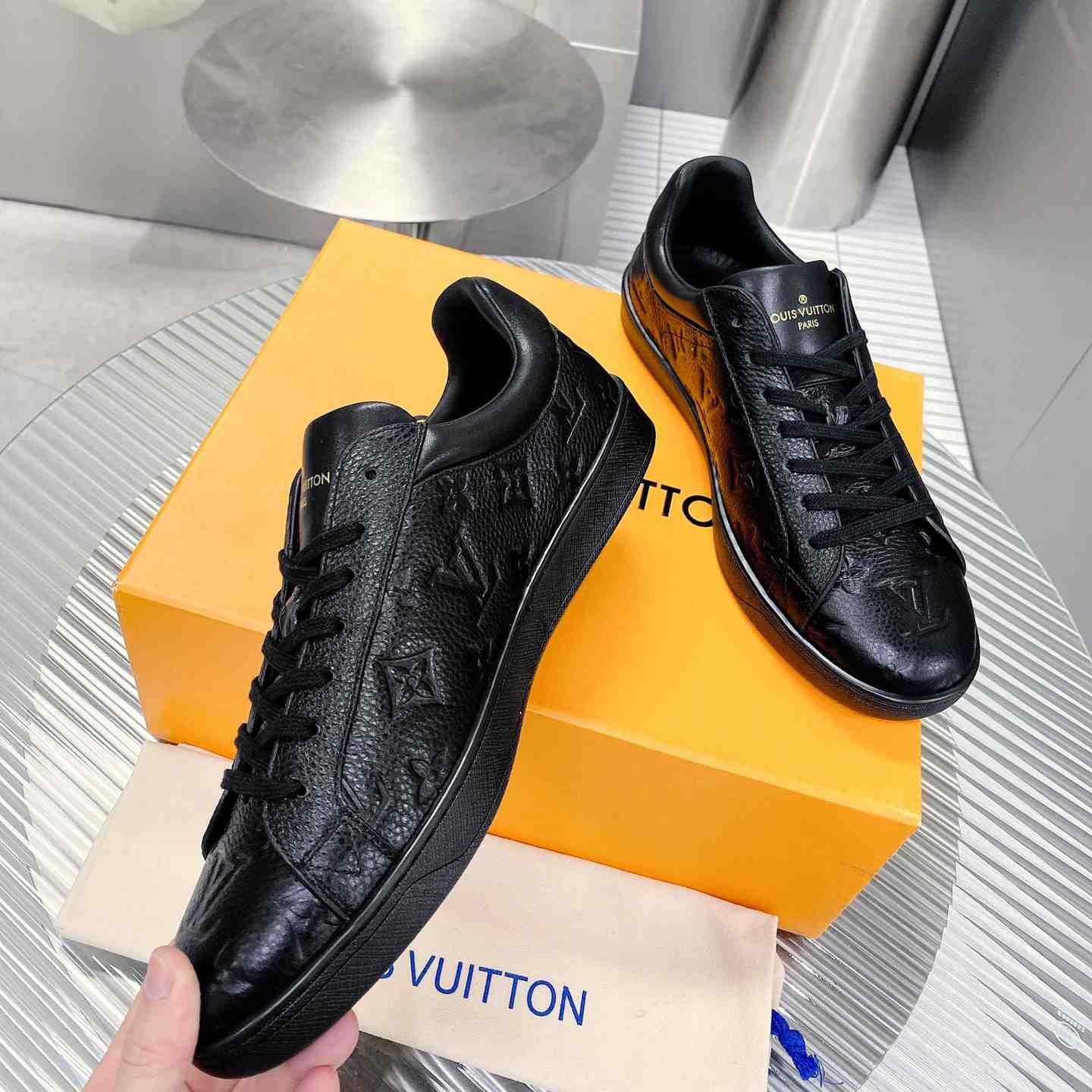 Louis Vuitton Luxembourg Sneaker    1A8QEB - DesignerGu