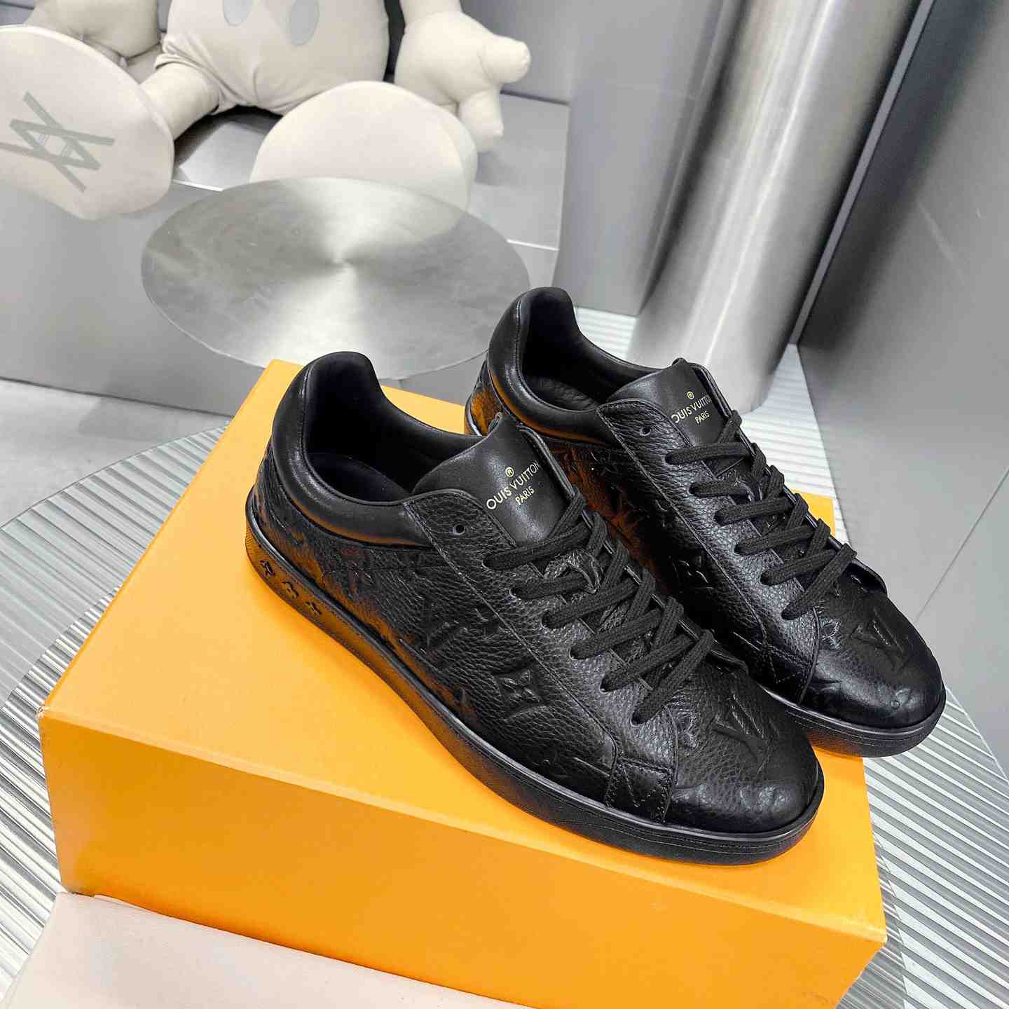 Louis Vuitton Luxembourg Sneaker    1A8QEB - DesignerGu