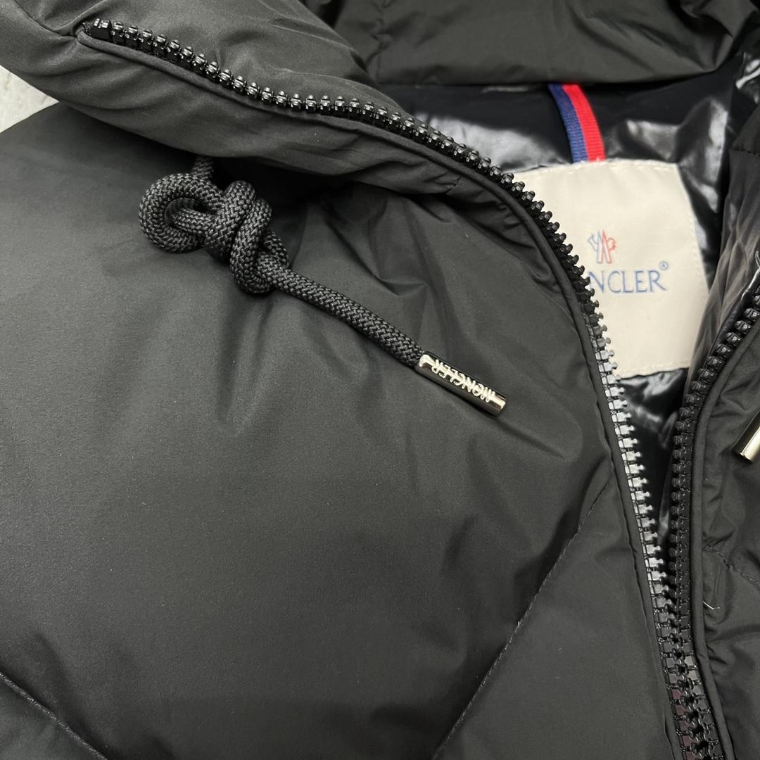 Moncler Black Daynamic Porossan Down Jacket - DesignerGu