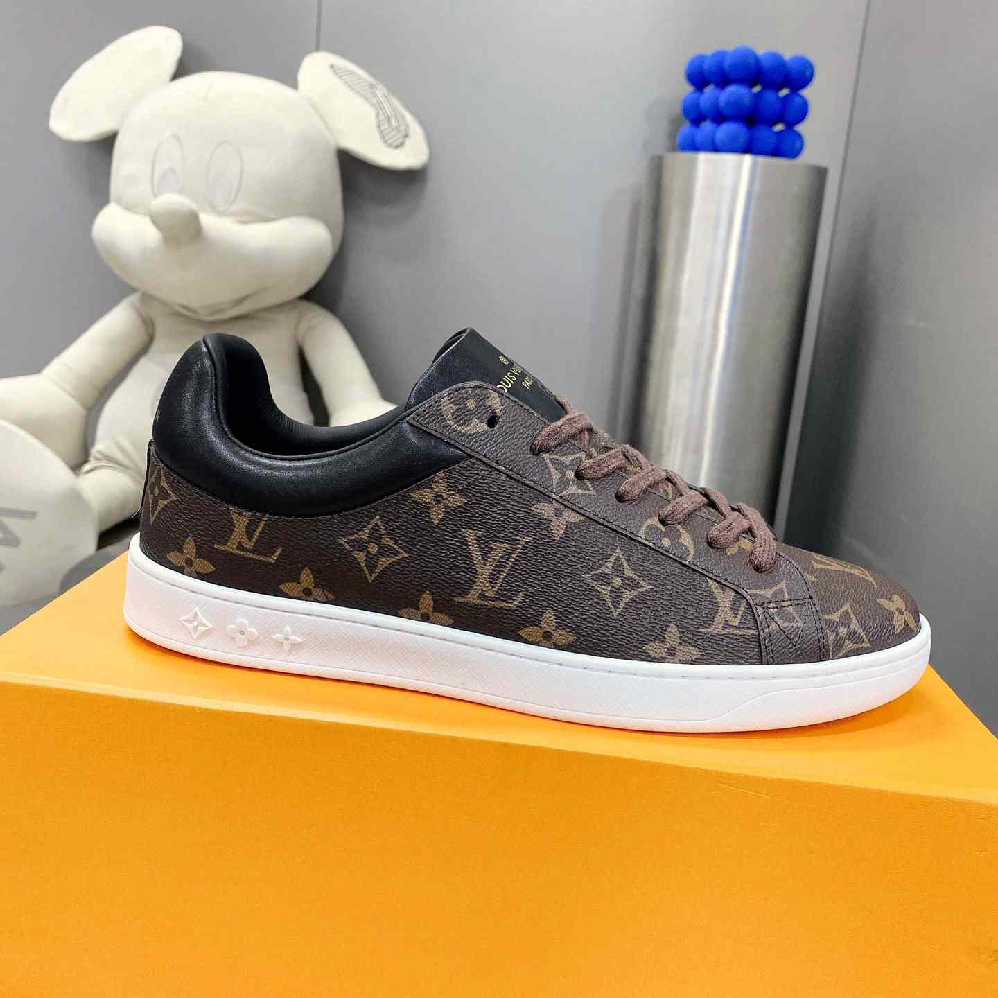 Louis Vuitton Luxembourg Samothrace Sneakers     1A4PAF - DesignerGu