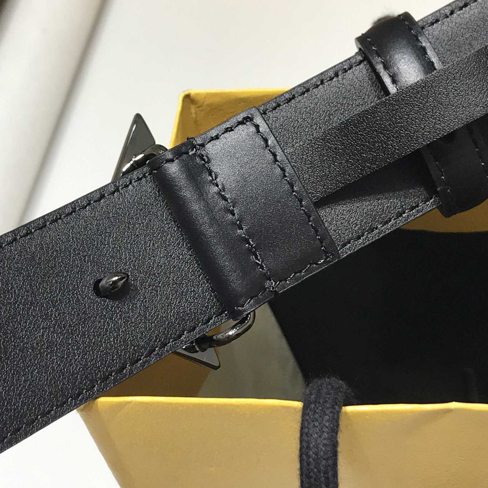 Fendi Black Leather Belt - DesignerGu